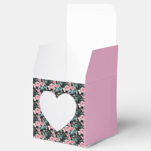 みすぼらしいピンクのバラフローラティーパーティーケーキのお気に入りボックス フェイバーボックス (オープン)