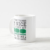 みんな私のことをいい人だと思っている コーヒーマグカップ (正面左)