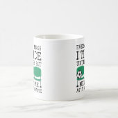 みんな私のことをいい人だと思っている コーヒーマグカップ (中央)