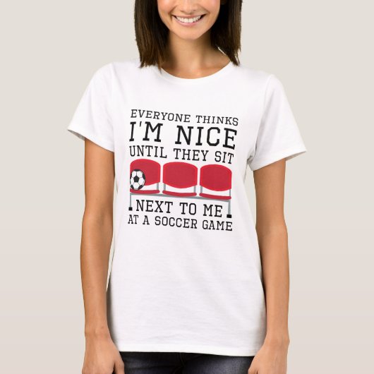 みんな私のことをいい人だと思っている Tシャツ (正面)