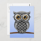 めがね付きかわいいフワフワ灰色ふくろう、ライトブルー ポストカード (正面/裏面)