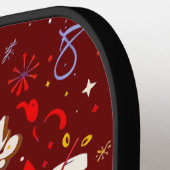 めでたい新年のお祝いがグラスを上げる ピックルボールラケット (左詳細)