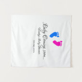 もうすぐ赤ちゃんが生まれます！ベビーシャワー ブルー ピンクの赤ちゃんの足 タペストリー (正面(横))