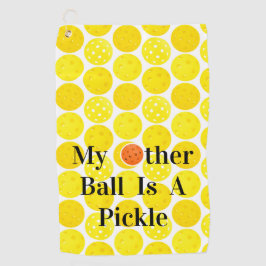 もう一つのボールはピクルスの黄色いピックボール ゴルフタオル