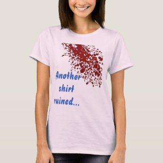 もう一枚のシャツが破れた Tシャツ