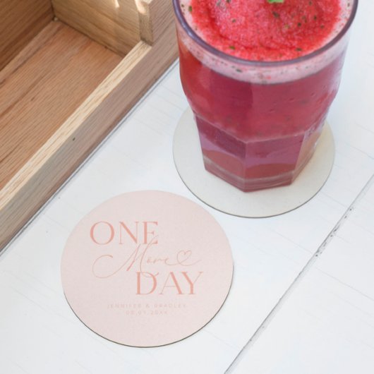 もう1日リハーサル結婚赤面ピンク ラウンドペーパーコースター