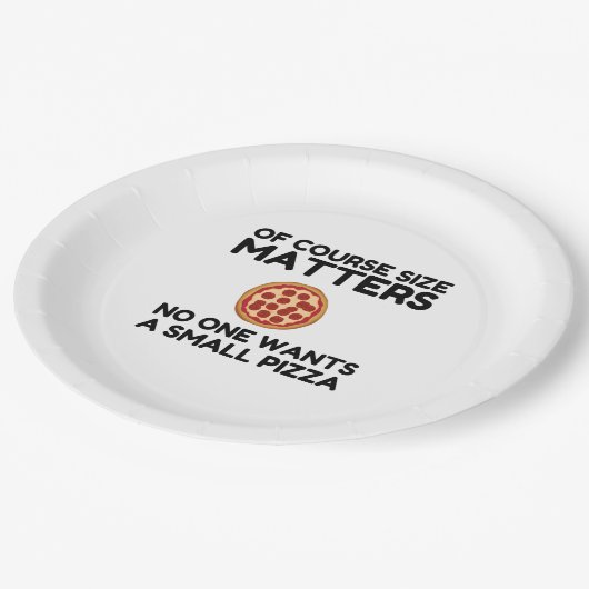 もちろん、サイズは問題の誰も小さなピザを望んでいない。 ペーパープレート (アングル)