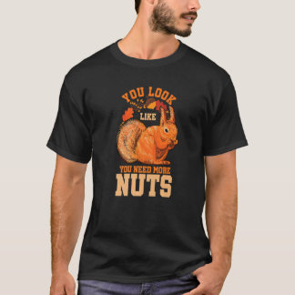 もっとナッツが必要そうなリス ユーモア プレ Tシャツ