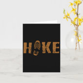 もっとハイキングして、もっと気にしないで - 面白いアウトドア山のユーモア カード (黄色い花)