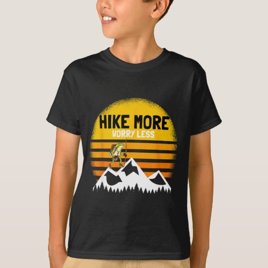 もっとハイキング、もっとリラックス  Tシャツ (正面)