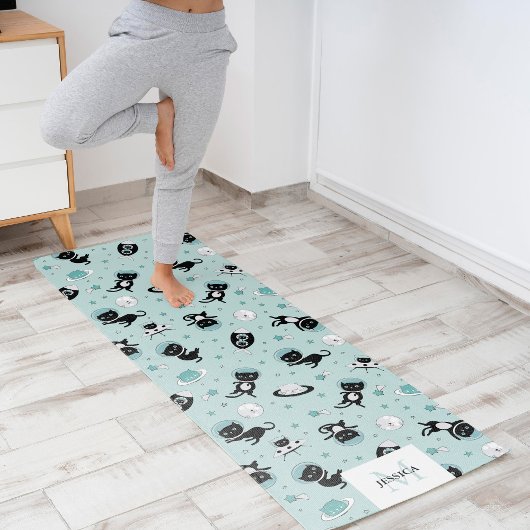 もっとモダン宇宙の黒猫の柄が必要 ヨガマット