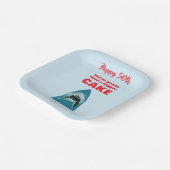 もっと大きなケーキのサメおもしろいの侮辱が必要 ペーパープレート (傾斜あり)