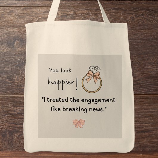 もっと幸せそうに見える! 結婚報告をニュースのように扱って トートバッグ