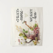 もっと祈り、心配を減らす - クリスチャンの名言 タペストリー (正面)