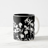 もつれさせた野生の花のマグ ツートーンマグカップ (正面右)