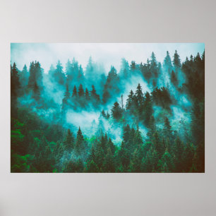もみの森と霧がかった霧の山の風景 ポスター
