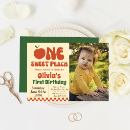 ももちゃん1歳のお誕生日おめでとう レトロな桃のデザインの1歳の誕生日の写真 招待状