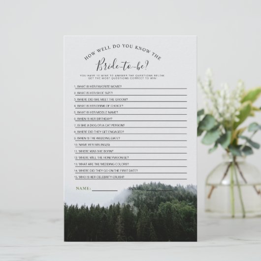 もやのかかった松の木の雨林 ブライダルシャワーゲーム (スタンド正面)