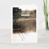 もやのかかった湖の風景 カード (正面)