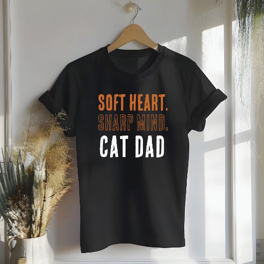 やさしい心 冴えた頭 猫パパ Tシャツ