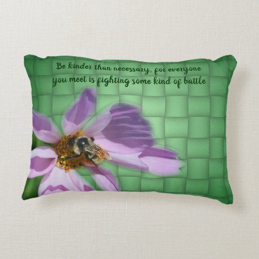 やさしさ引用文ビーオンフラワー感動的 アクセントクッション (裏面)