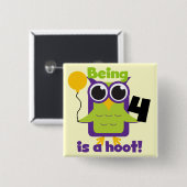 やじり声フクロウの第4誕生日のTシャツおよびギフト 缶バッジ (正面&裏面)