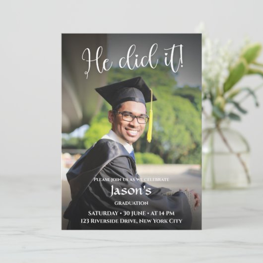 やったぞ!黒グラデーション写真卒業 招待状 (スタンド正面)