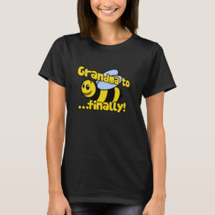 やっとビーにおばあちゃん! Tシャツ