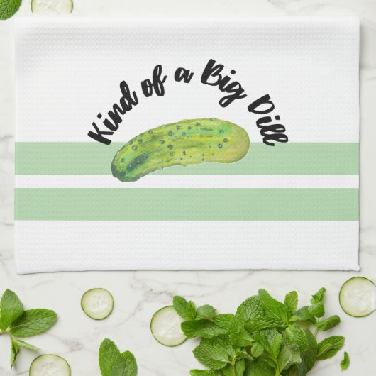 やっぱり大きなディルだ Funny Pickle Pun キッチンタオル (折り畳み)