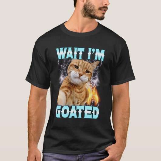 やばい最強の猫、自撮りネタ・おもしろTシャツ Tシャツ (正面)