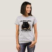 やりたいようにやる – 笑える黒猫のキャットテュード Tシャツ (正面フル)