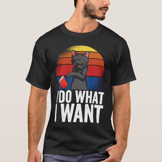 やりたい放題のネコの服 Tシャツ (正面)