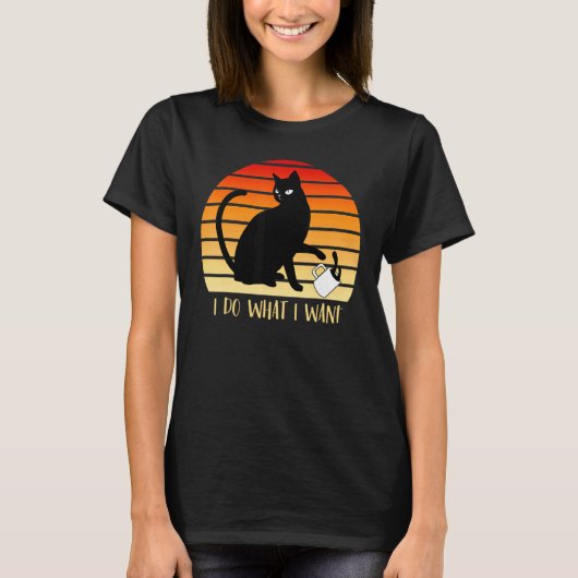 やりたい放題 黒猫 赤いカップ グラフィック 3 Tシャツ (正面)
