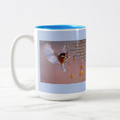 やる気を起こさせるな鳥との聖書の詩のアイザイアの40:31 ツートーンマグカップ (左)