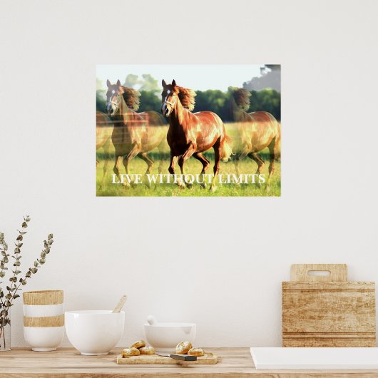 やる気を起こさせるランニングの馬は限界なく生きる ポスター (キッチン)