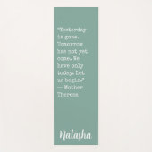 やる気を起こさせる勇気付けられる引用文名前をカスタムする ヨガマット (正面)