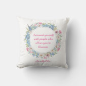 やる気を起こさせる引用文ピンクホワイトブルーフローラリース クッション (正面)