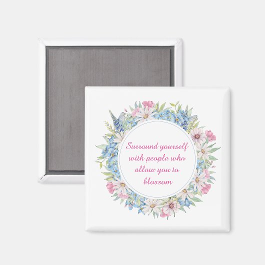 やる気を起こさせる引用文ピンクホワイトブルーフローラリース マグネット (正面/裏面)