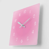 やわらかなピンクのフロストデザインのミスティエッジ スクエア壁時計 (傾斜)