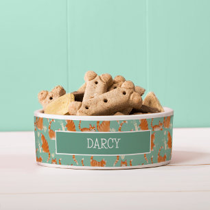 やんちゃなオレンジタビー猫が物を倒すパターン ボウル