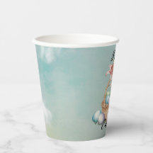 ゆり水彩及びパステルエッグとバニーの入ったバスケット