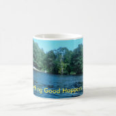 よいすべては湖で起こります コーヒーマグカップ (中央)