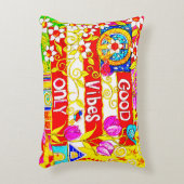 よい感情だけ、Bohoのピースサイン、デイジー、旗、 アクセントクッション (正面(垂直))
