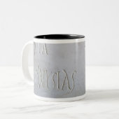 よい羊飼いのレリーフ、浮き彫りの墓碑銘 ツートーンマグカップ (正面左)