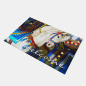 ようこそカラフルカーニバル回転木馬馬写真 ドアマット (アングル)