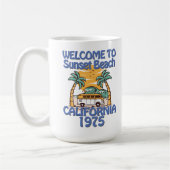 ようこそサンセットビーチ-ヴィンテージVibes コーヒーマグカップ (左)
