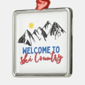 ようこそスキーカントリーチャーストマスツリーへ メタルオーナメント (左)