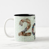 ようこそベビーフォトコラージュマグカップ – 名前をカスタムする ツートーンマグカップ (左)