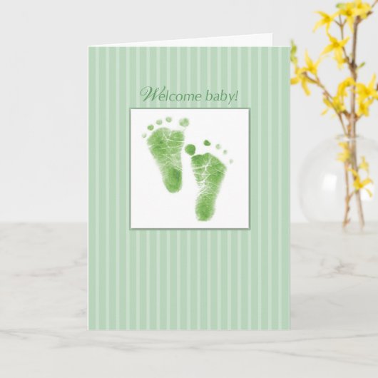ようこそベビー、グリーン、おめでとうございます新生児足 カード (黄色い花)
