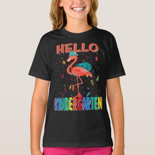 ようこそ幼稚園フラインゴー新学期へ Tシャツ (正面)